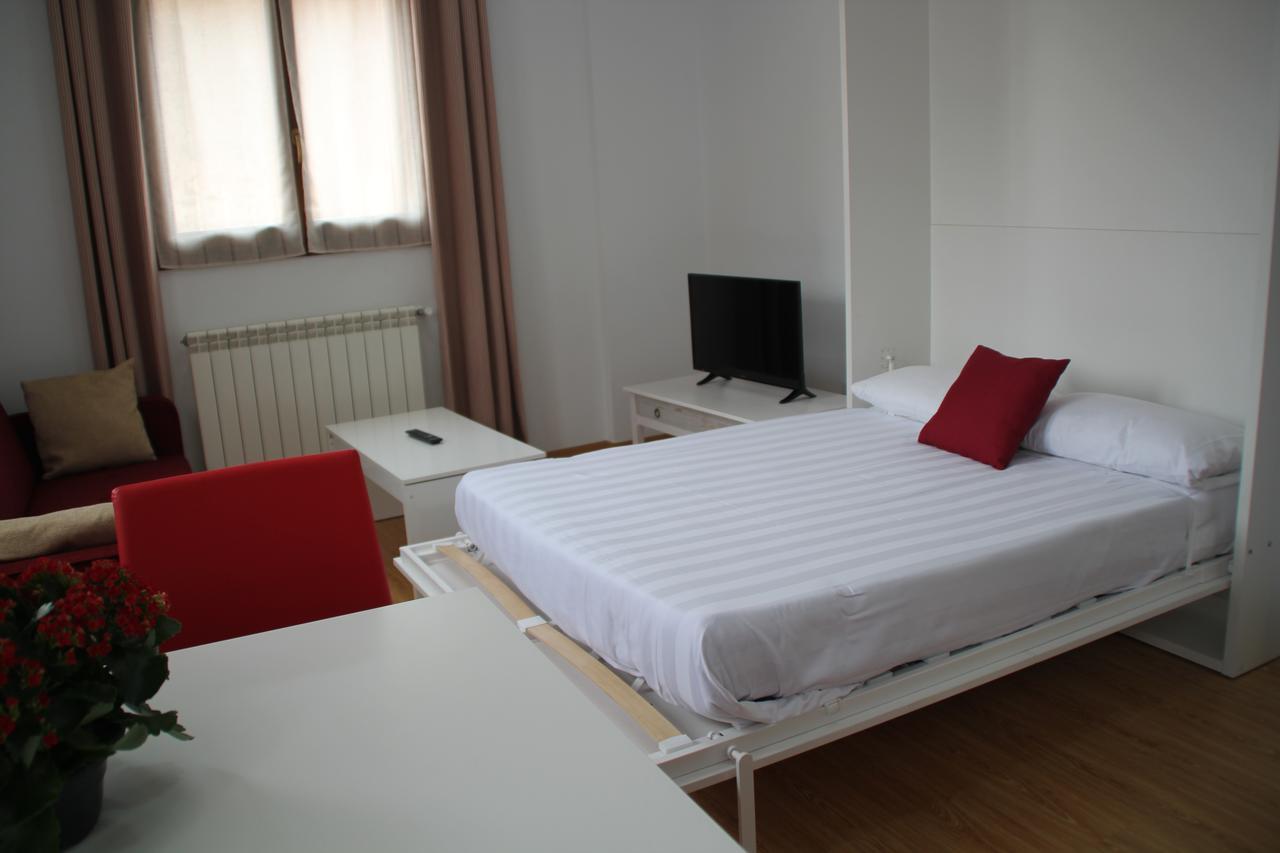 Apartamentos San Lazaro 仕格莱 外观 照片